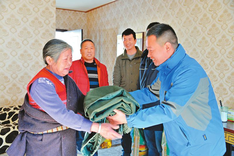 九寨沟地震灾区群众过冬有保障