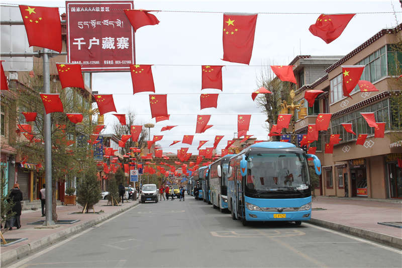 理塘县加大“五•一”小长假旅游管理