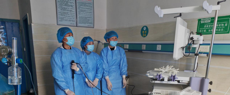 理塘县首例支气管镜完成